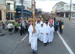 Mons. Ducasse presidió Domingo de Ramos en el ISV