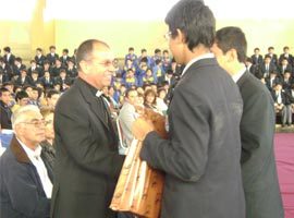 Comunidad educativa del Colegio de Iquique celebró al P. Director en un nuevo cumpleaños