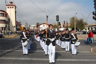 IDB: Desfile Glorias Navales