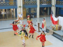 Liturgia de la palabra y Diablada en Honor a la Virgen del Carmen en la UCSH