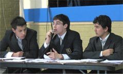 Concluyó el Primer Torneo de Debate Escolar en el COM