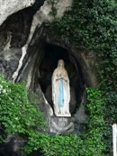 Fiesta de la Virgen de Lourdes en Santiago