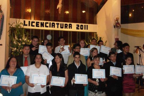 Nueva generación de egresados del Centro Educación de Adultos de Lo Cañas