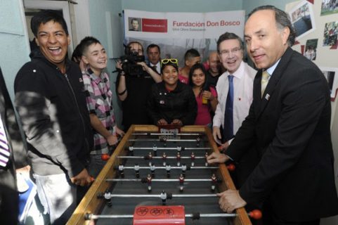 Autoridades de Gobierno conmemoran Día Internacional del Niño en Situación de Calle con la Fundación Don Bosco