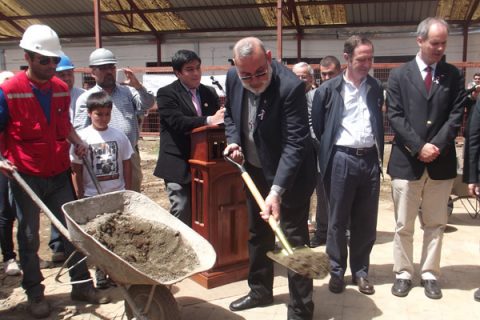 Comienza la reconstrucción del templo de la Parroquia Salesiana de Linares