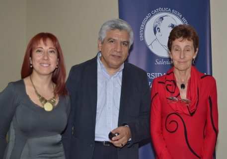 Rector presentó libro sobre familias fragilizadas en Chile