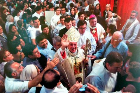 Vida y obra de mons. Ezzati, nuevo cardenal de la Iglesia de Chile