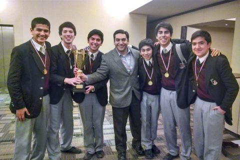 LSJ – Campeones Regionales en Inglés