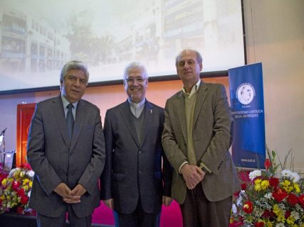 UC Silva Henríquez celebró su aniversario número 32