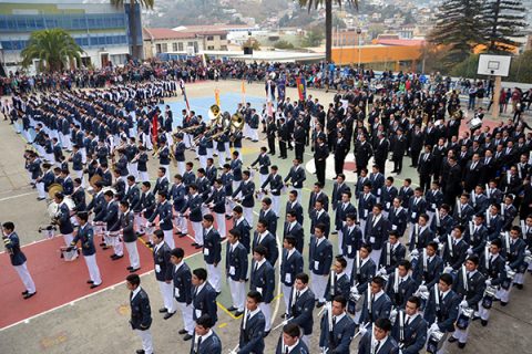 Valparaíso – Bandas de Alumnos y Ex Alumnos en Desfile a Héroes de Iquique