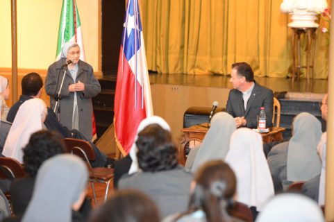 [VIDEO] Rector Mayor visita casas de formación y a las  FMA