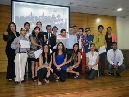 Ceremonia de certificación a personas en situación de discapacidad