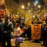 Cientos de personas recorrieron junto a la Virgen las calles de Valparaíso