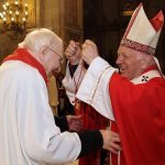 P. Mario Borello y P. José López reciben Cruz del Apóstol Santiago