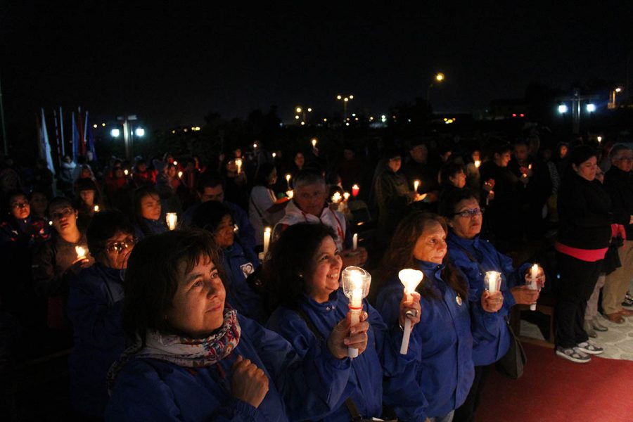 Comunidad de Antofagasta cruzó la Puerta Santa