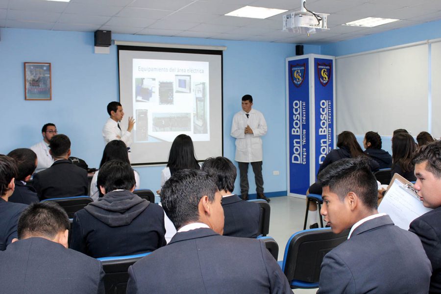 Primera generación de técnicos profesionales de Alto Hospicio inician proceso de selección de carreras