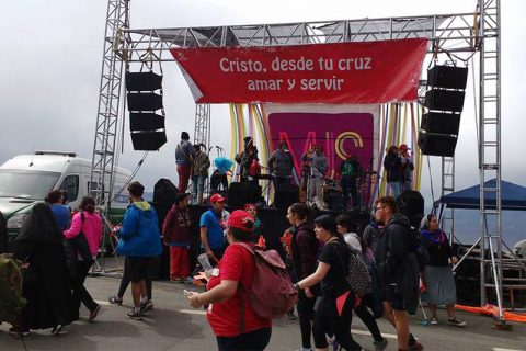 MJS animó Estación de la Cruz en peregrinación de Santa Teresa de Los Andes