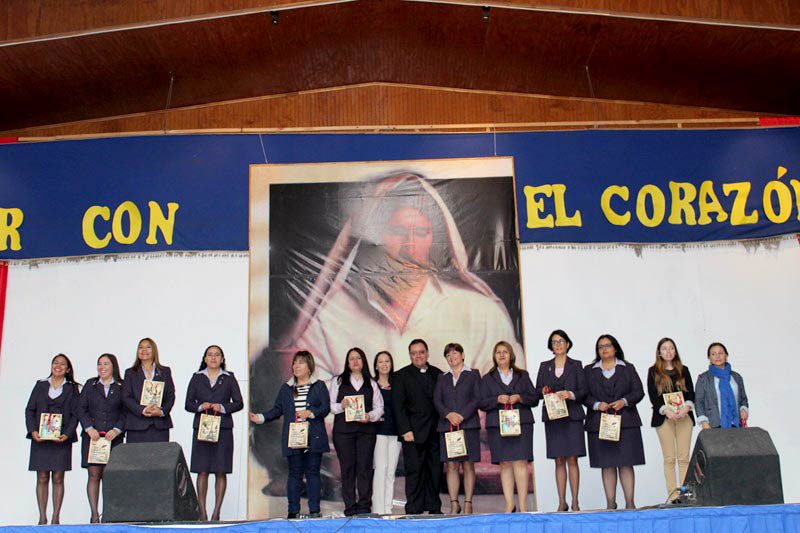 Don Bosco de Iquique reconoció en su día la abnegada labor de los maestros