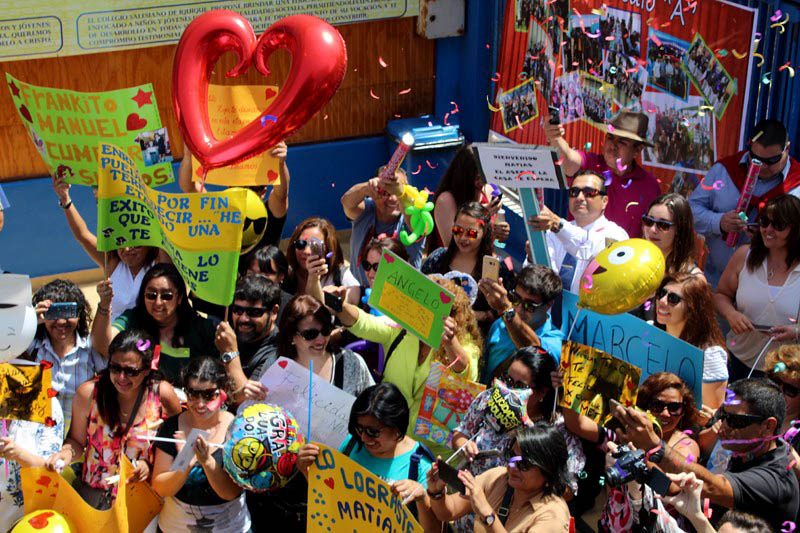 Emotiva despedida a alumnos de 4° medio del Colegio Salesiano de Iquique