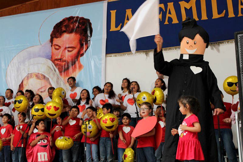 Colegio Salesiano de Iquique celebró el Festival de la Familia