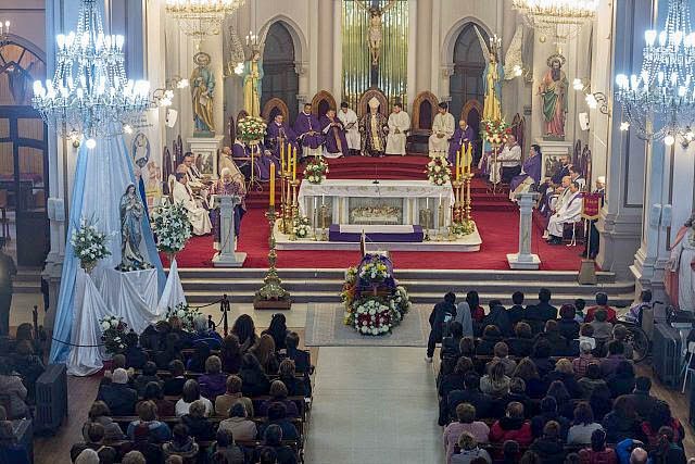 Más de mil personas despidieron en  Punta Arenas al P. Roberto Sánchez