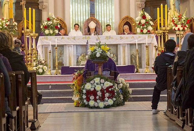 Más de mil personas despidieron en  Punta Arenas al P. Roberto Sánchez