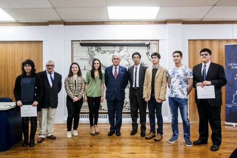 Alumno del IDB de Punta Arenas recibió Reconocimiento al Mérito Académico del Consejo de Rectores