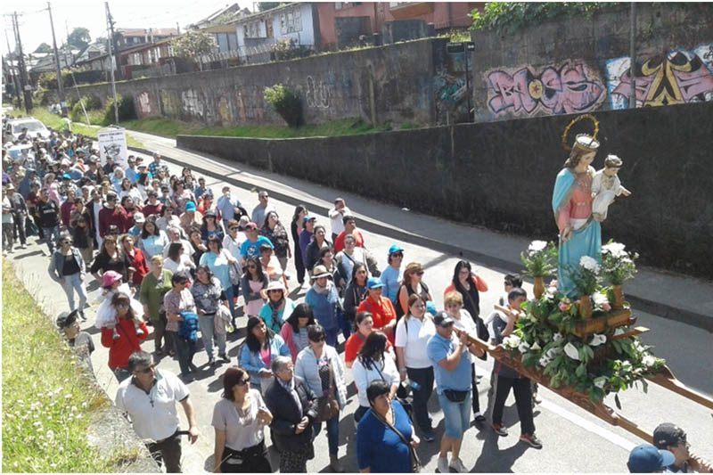 Protagónica Presencia de María Auxiliadora en Procesión de la Inmaculada en Puerto Montt