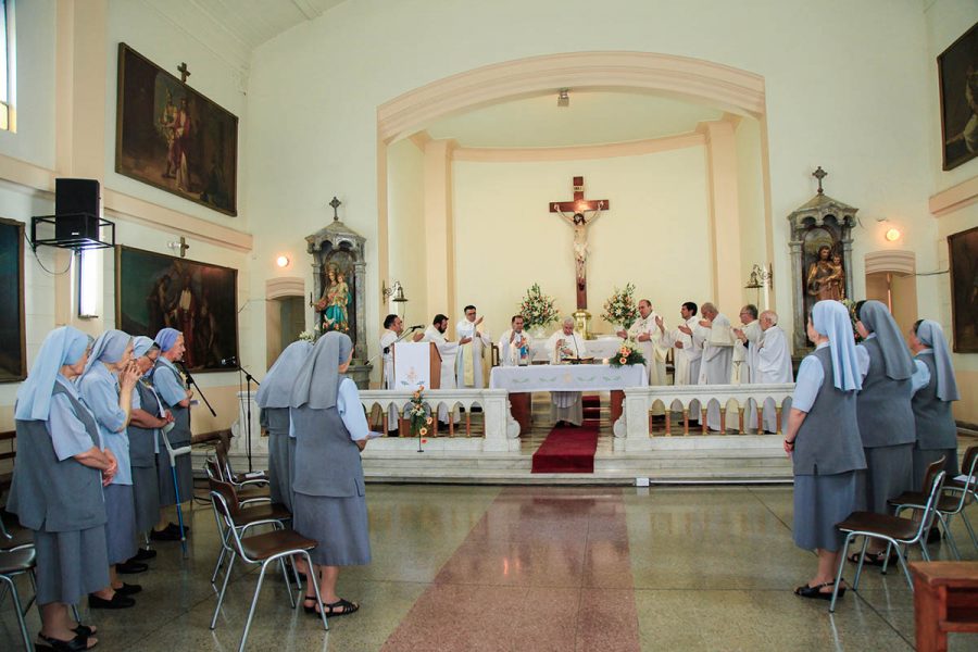 Hijas de María Auxiliadora celebraron aniversario de Bodas