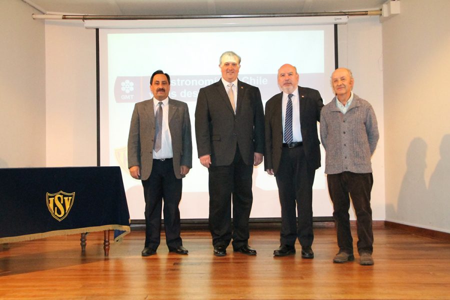 Estudiantes del Instituto Salesiano de Valdivia tuvieron charla de Astronomía