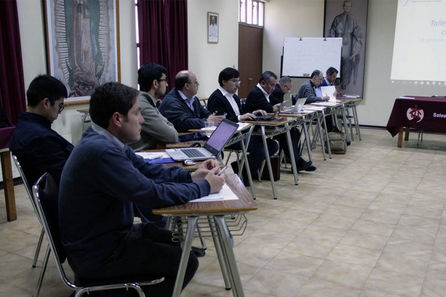 Ecónomos de comunidades religiosas salesianas reunidos en Casa Inspectorial