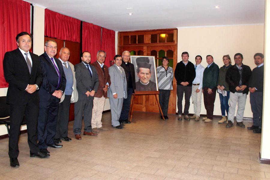 Seremi de Educación del Maule visitó la Escuela Agrícola de Linares