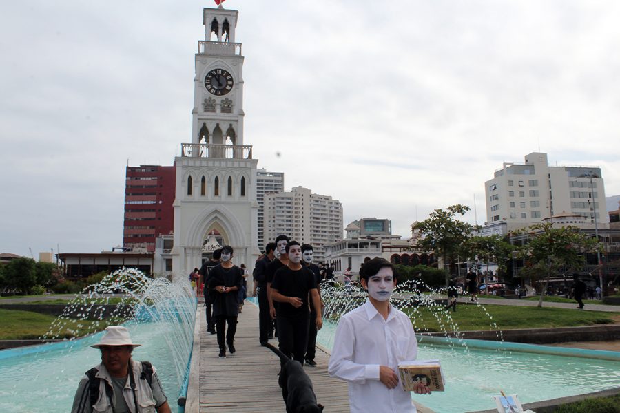 Semana “Día del Libro”: intervención urbana de jóvenes Salesianos en Iquique