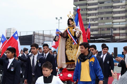 Entronización de la imagen de la Virgen del Carmen de la Tirana