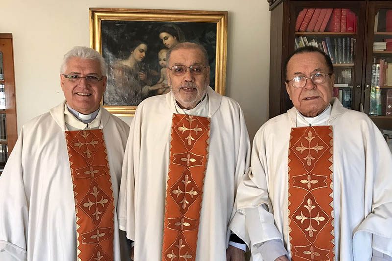 P. Mario Molina celebró 40 años de sacerdocio