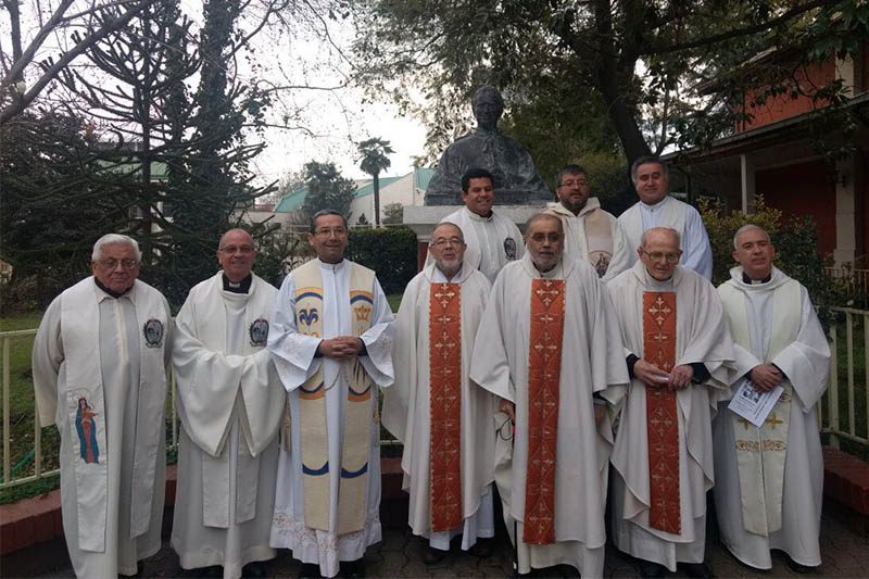 P. Mario Molina celebró 40 años de sacerdocio