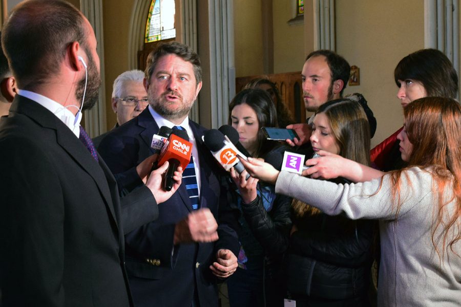 Claudio Orrego “No más impunidad al vandalismo encapuchado”