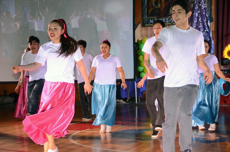 Liceo Salesiano de Puerto Natales realizó 1° Festival de la Familia