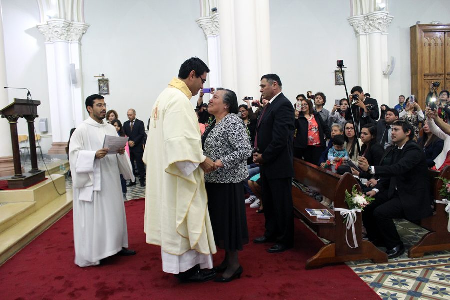 Ordenación Sacerdotal: Horas lentas para los tristes y rápidas para los contentos