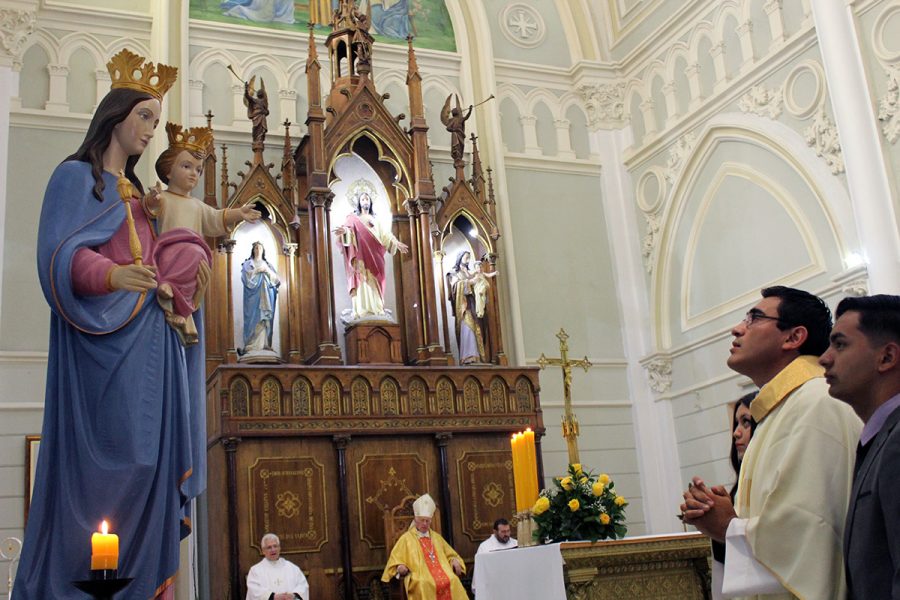 Ordenación Sacerdotal: Horas lentas para los tristes y rápidas para los contentos