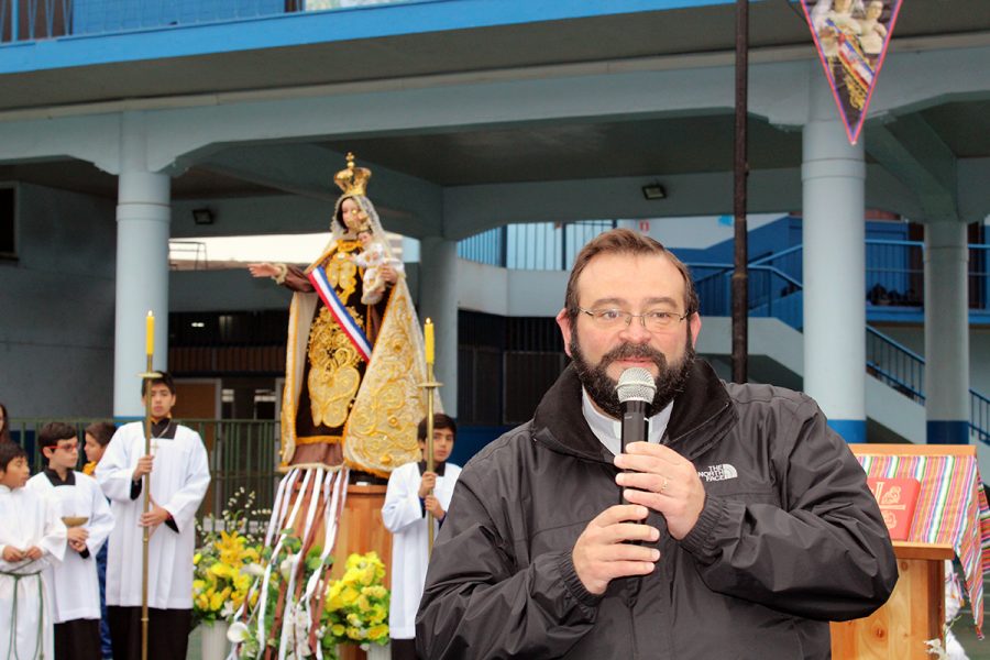 P. Carlo Lira visita Obra  salesiana de Tarapacá