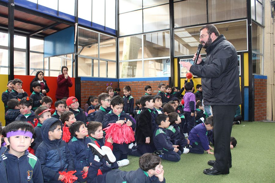 P. Carlo Lira visitó Colegio Salesiano de Concepción