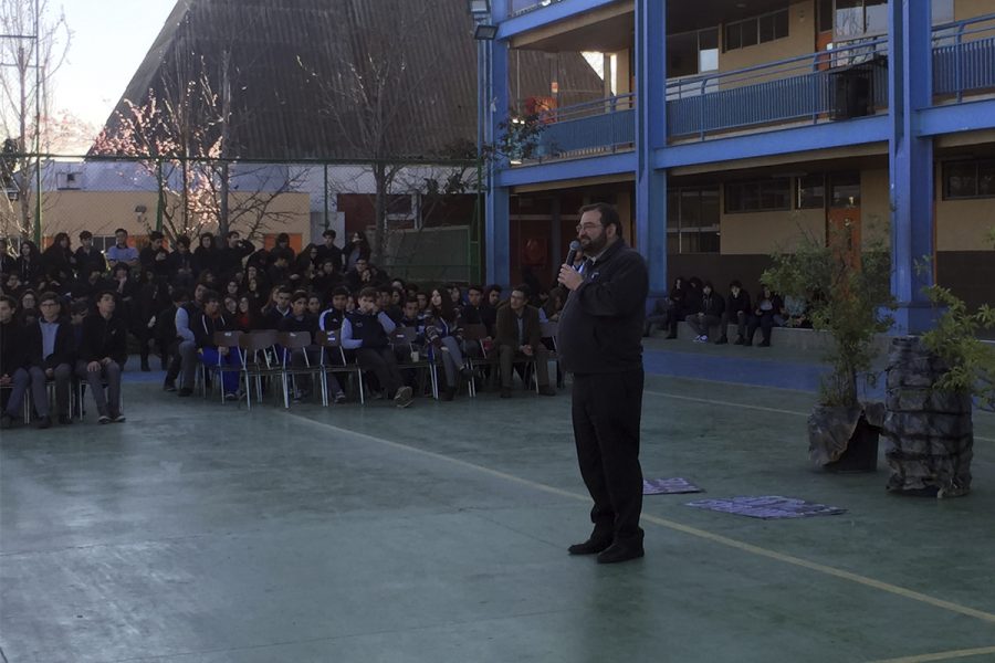 P. Carlo Lira visitó Colegio Domingo Savio San Ramón
