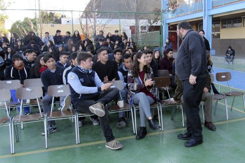 P. Carlo Lira visitó Colegio Domingo Savio San Ramón