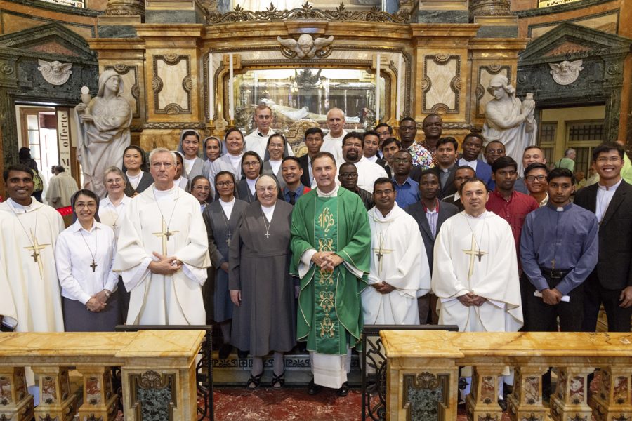 Anunciar a los jóvenes la alegría de Cristo resucitado