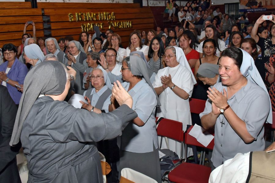 Misioneras de alegría y esperanza