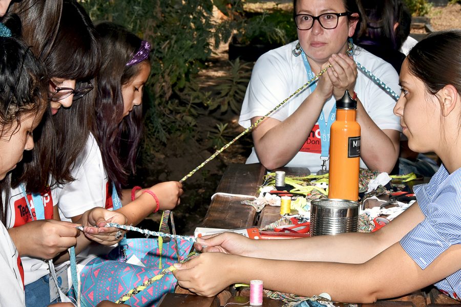 Acercar la tecnología a niños y jóvenes