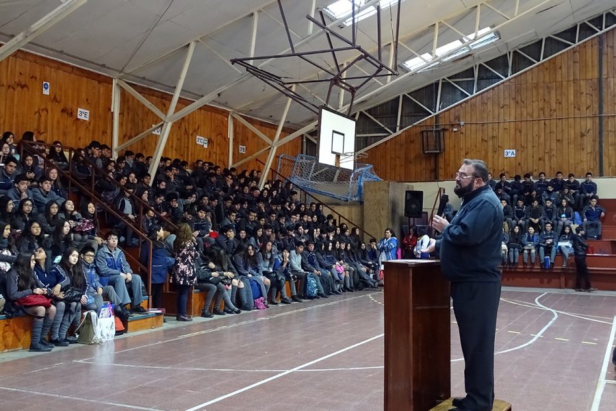 P.Carlo Lira visita Obra Salesiana de Puerto Montt