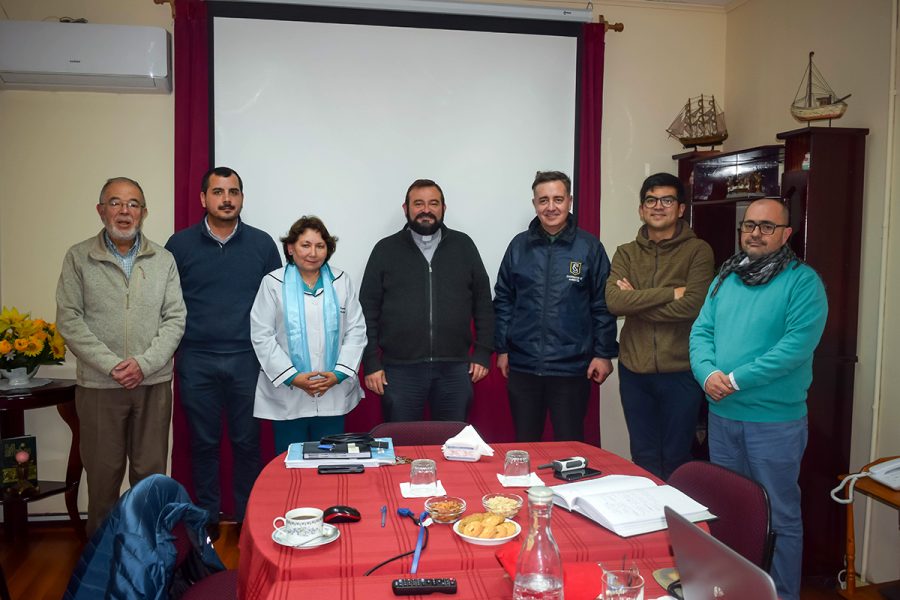 P. Carlo Lira visita Colegio Salesiano Camilo Ortúzar Montt