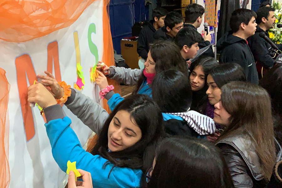 Jóvenes evangelizadores de otros jóvenes